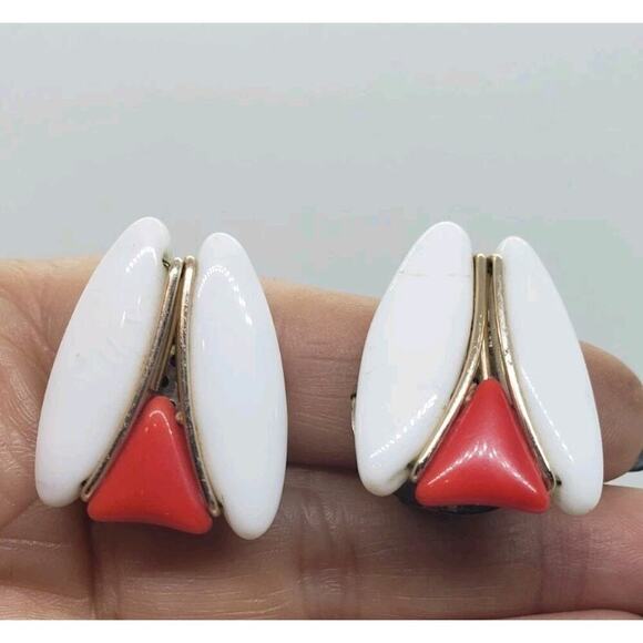 Vintage Earrings White & Orange Wired Clip West Germany Mid Century Retro 1950s - Picture 2 of 7
